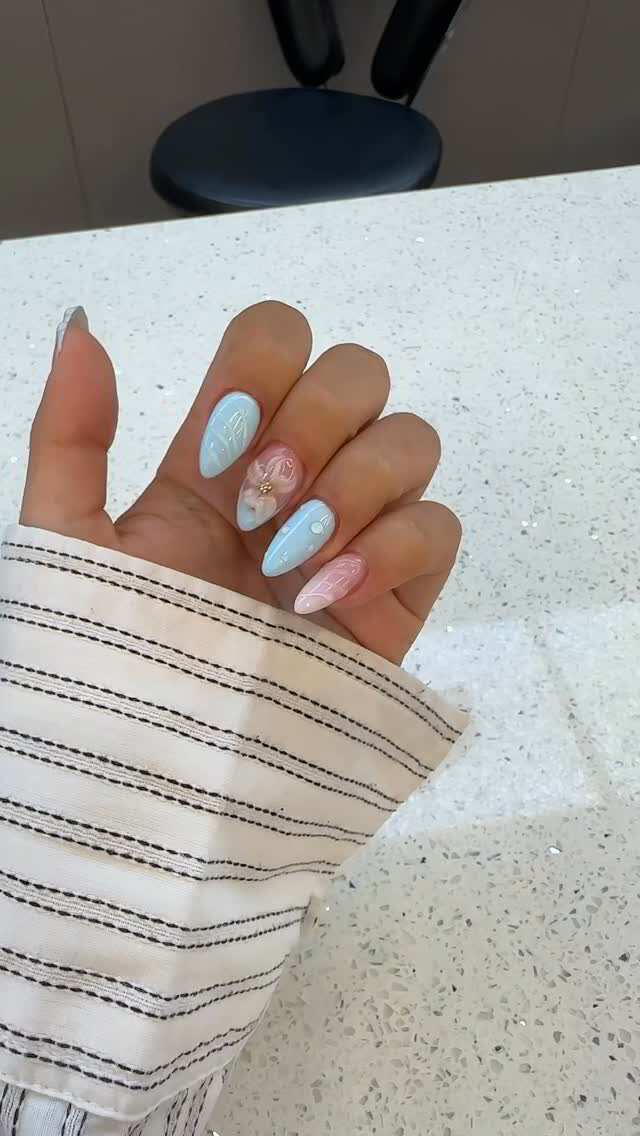 Trabajo de manicura Casa Milano